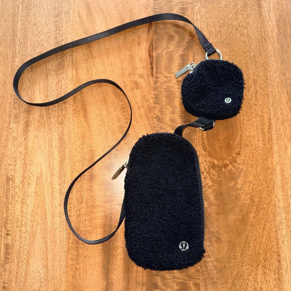 Lululemon Modular Phone Crossbody Bag Fleece Black Unisex